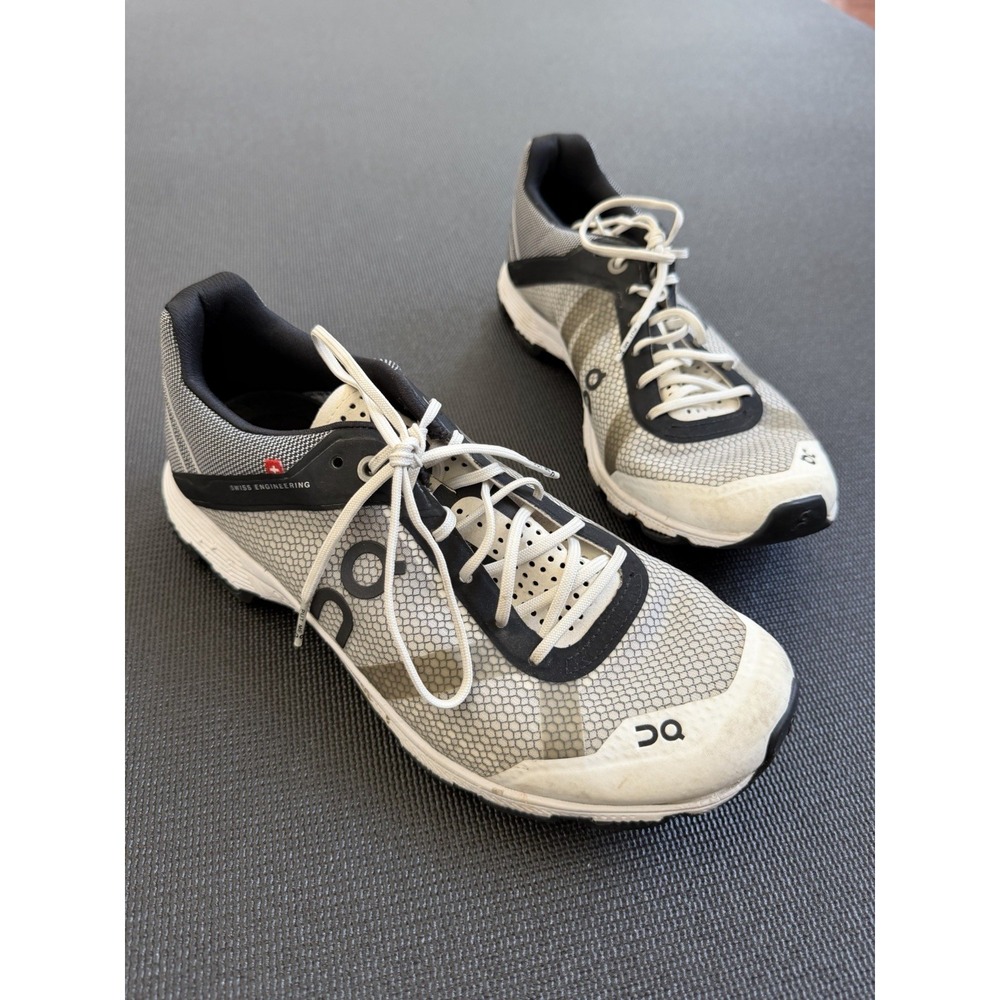 On Cloud Cloudrush Womens 7.5 Running Shoes Gray Black White Cushioned Comfort
